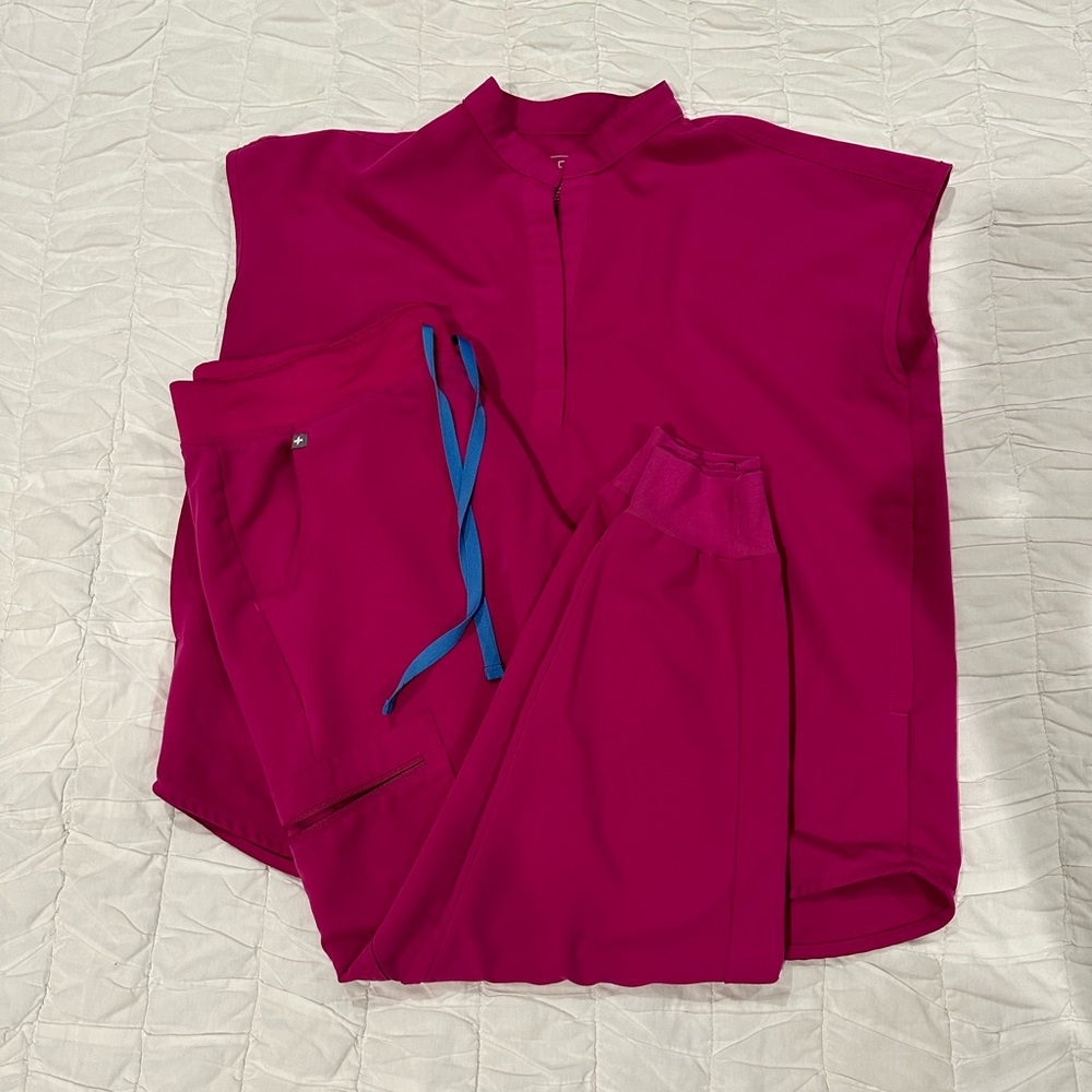 Figs Scrub Set, Rafaela Scrub top & Zamora Jogger pants Raspberry Sorbet
